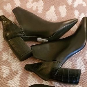 Steve Madden Edric Booties NEW IN BOX